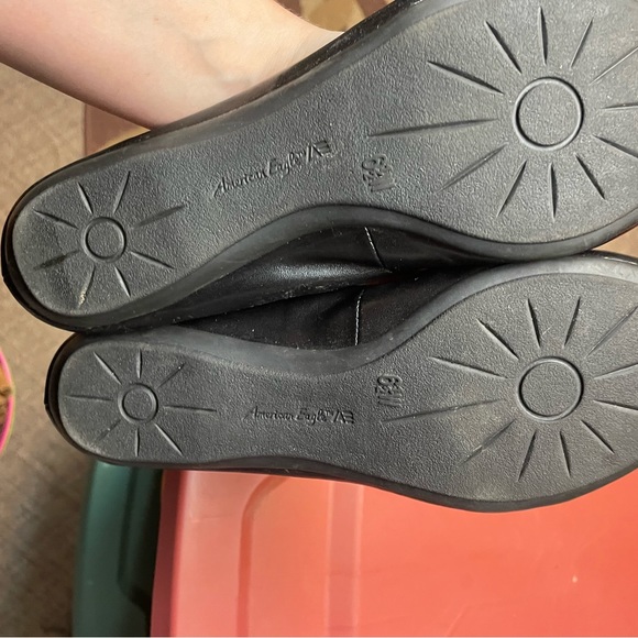 3/$25 American Eagle flats never worn outside ladies size 6.5 - Picture 4 of 5